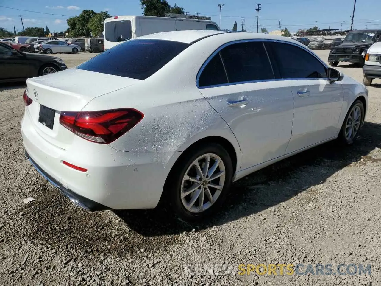 3 fotografías del automóvil dañado W1K3G4EB5LW045887 MERCEDES-BENZ A-CLASS 2020