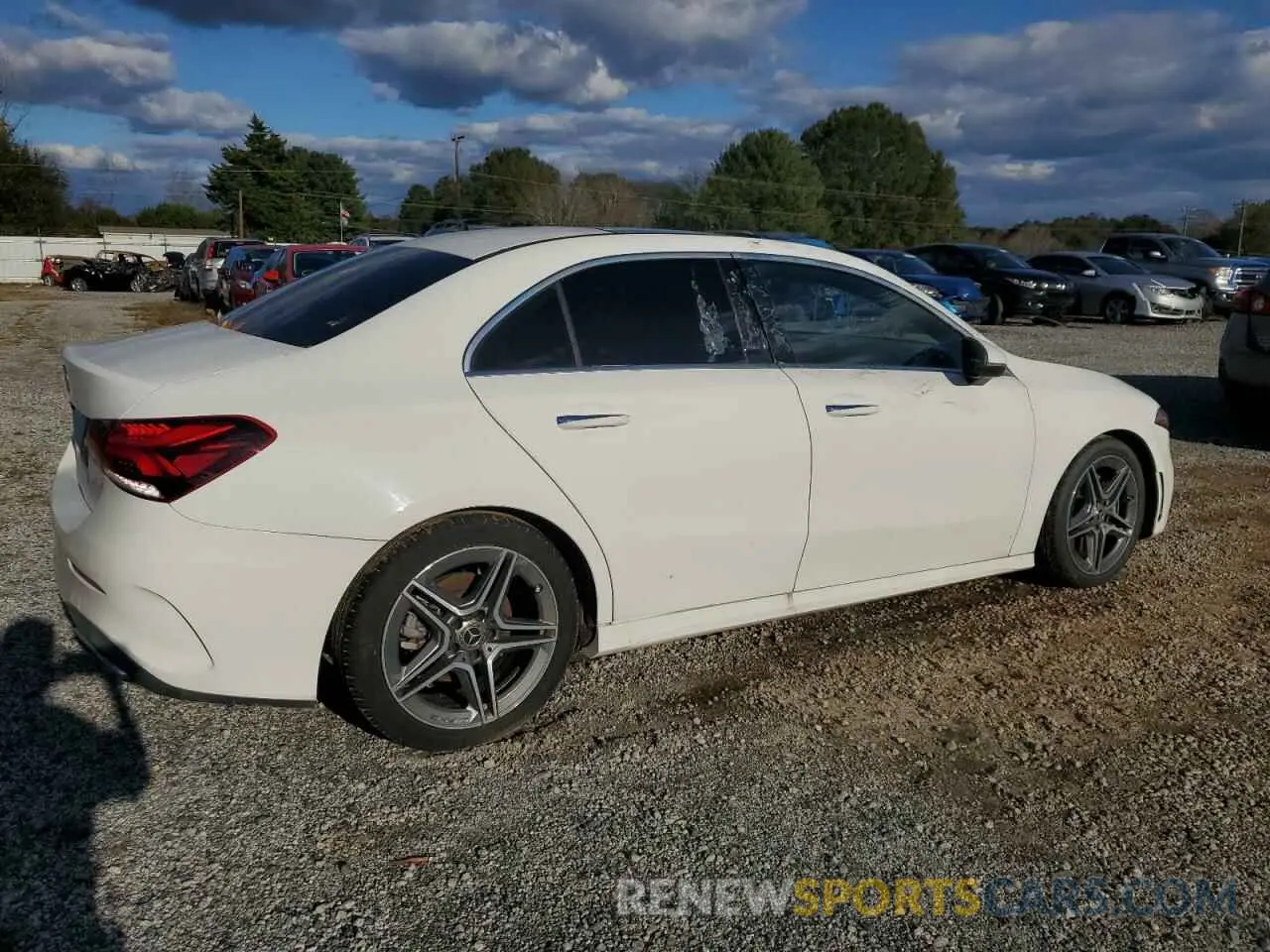 3 fotografías del automóvil dañado W1K3G4EB7LJ230570 MERCEDES-BENZ A-CLASS 2020
