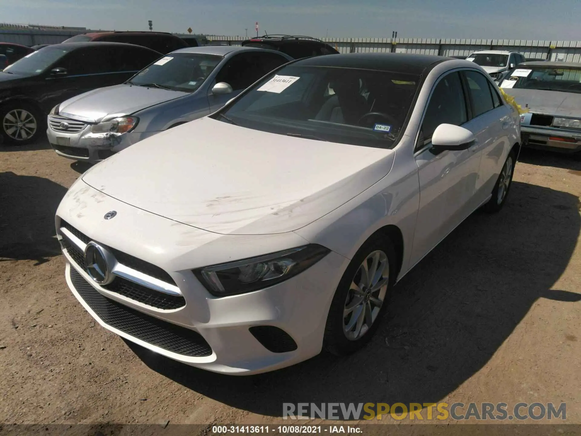 2 fotografías del automóvil dañado W1K3G4EB8LJ209100 MERCEDES-BENZ A-CLASS 2020