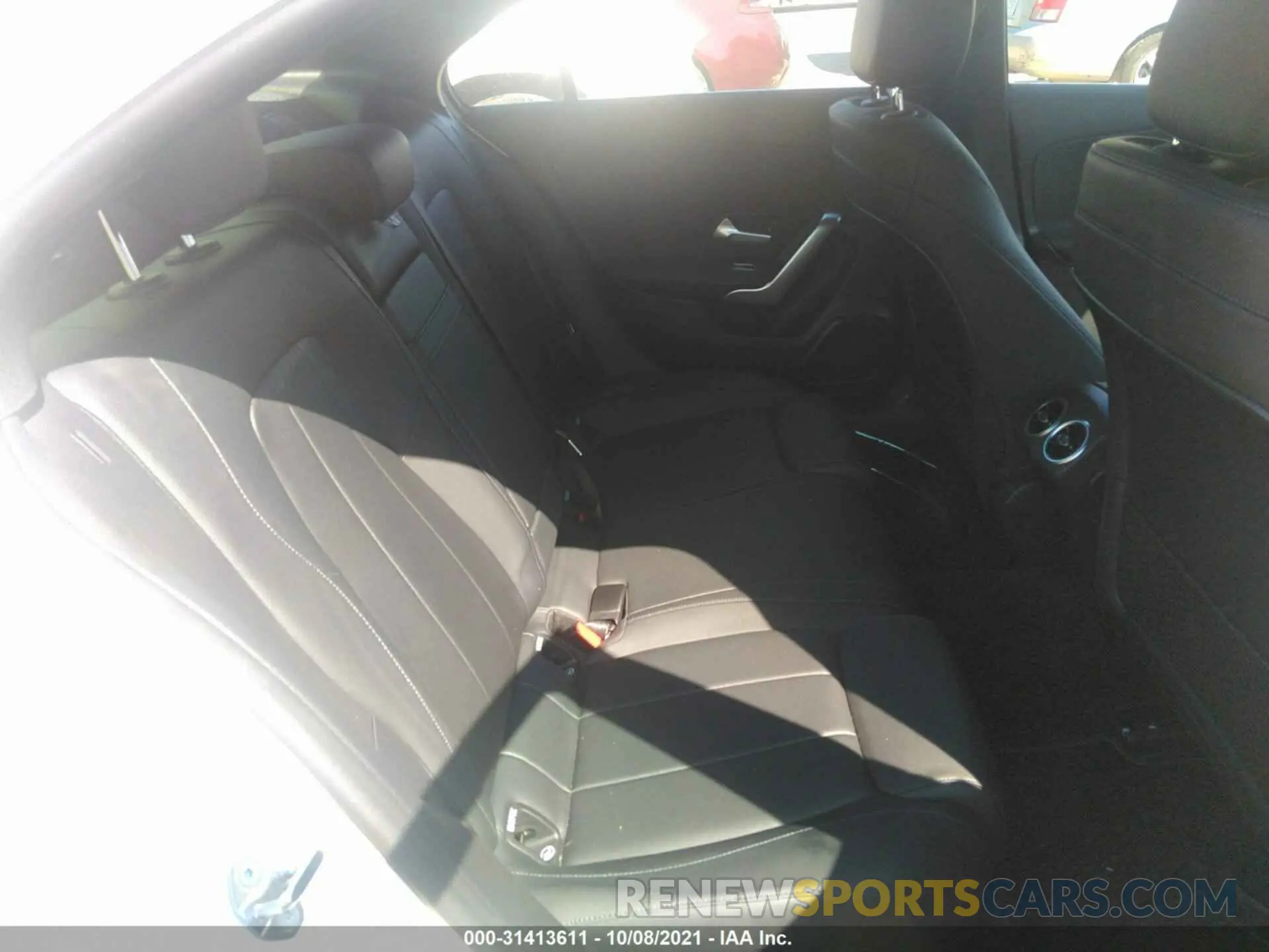 8 fotografías del automóvil dañado W1K3G4EB8LJ209100 MERCEDES-BENZ A-CLASS 2020