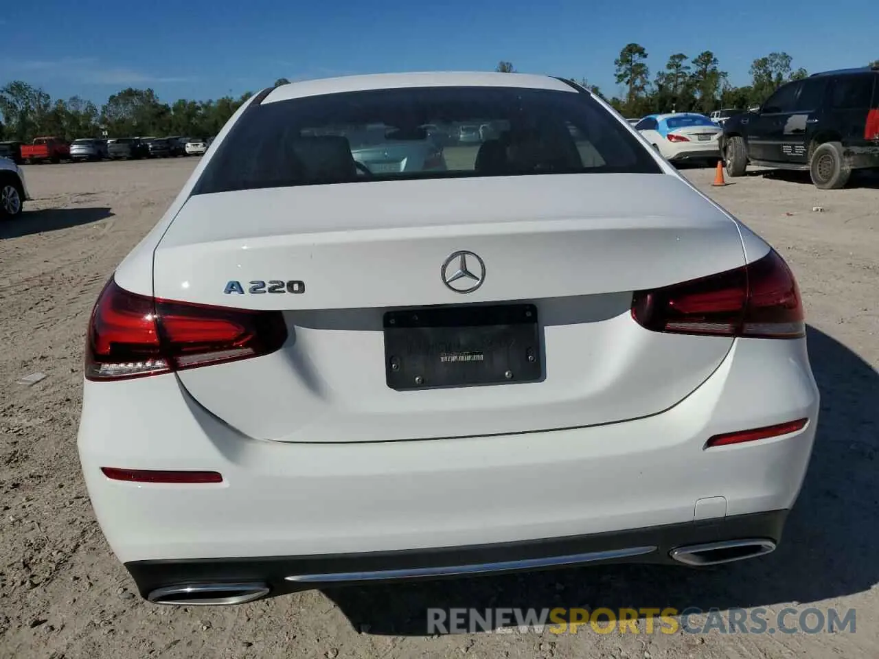6 fotografías del automóvil dañado W1K3G4EB9LJ220817 MERCEDES-BENZ A-CLASS 2020