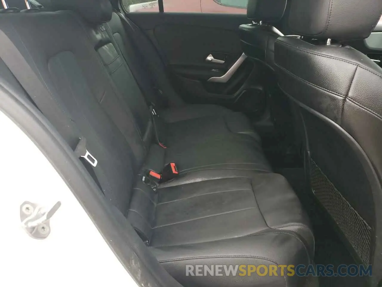 6 fotografías del automóvil dañado W1K3G4EB9LW044709 MERCEDES-BENZ A-CLASS 2020