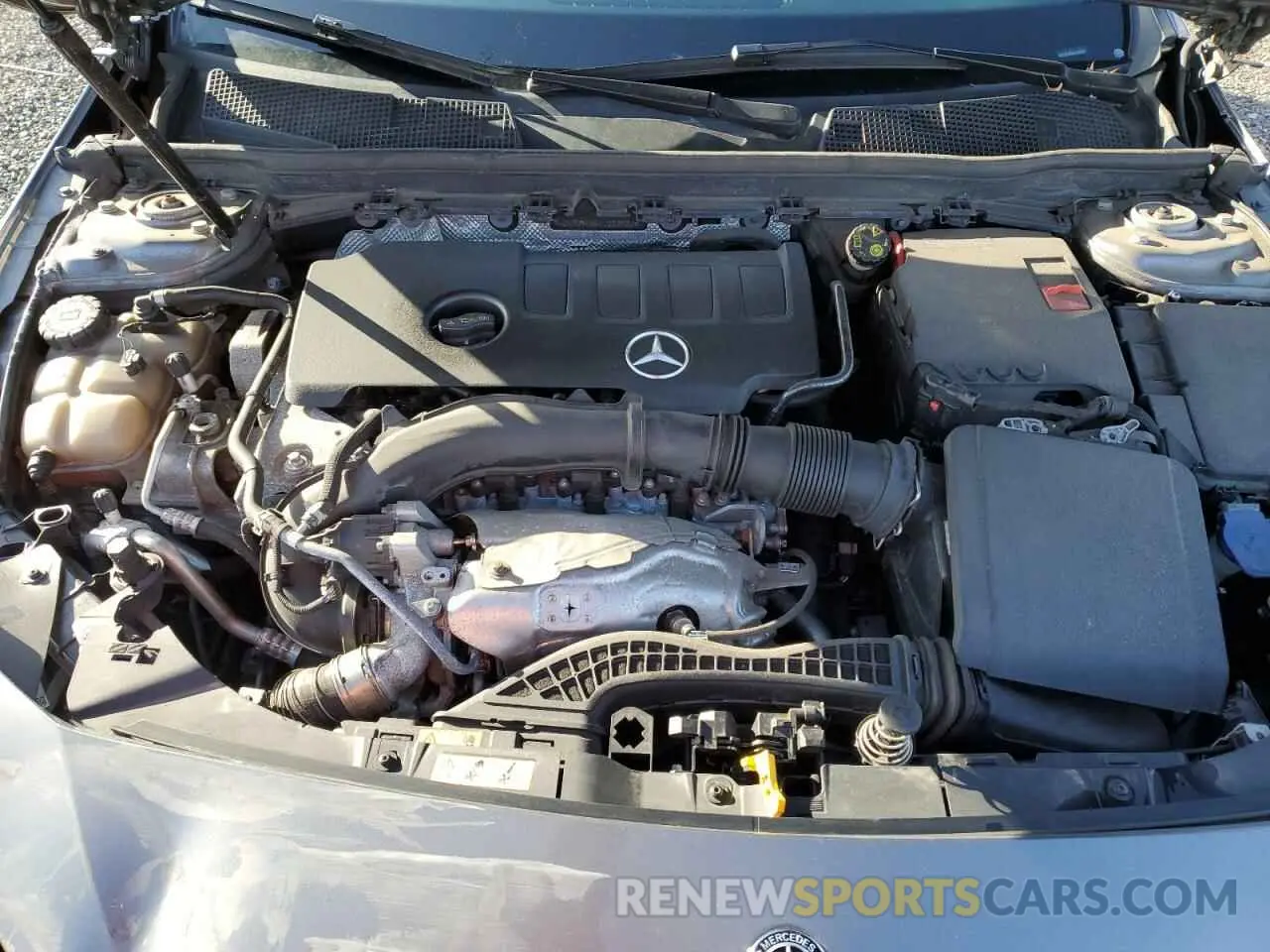 11 fotografías del automóvil dañado W1K3G4FB5LJ233031 MERCEDES-BENZ A-CLASS 2020