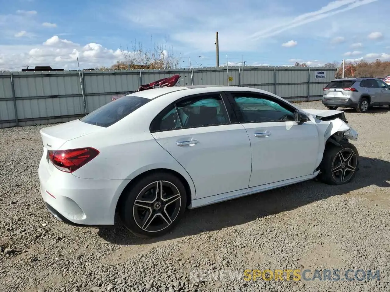 3 fotografías del automóvil dañado W1K3G4FB5LW043832 MERCEDES-BENZ A-CLASS 2020