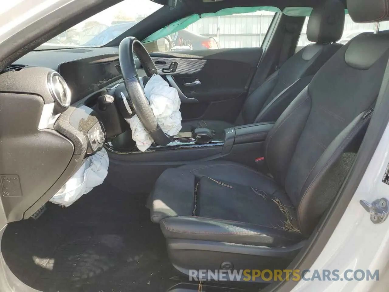 7 fotografías del automóvil dañado W1K3G4FB5LW043832 MERCEDES-BENZ A-CLASS 2020