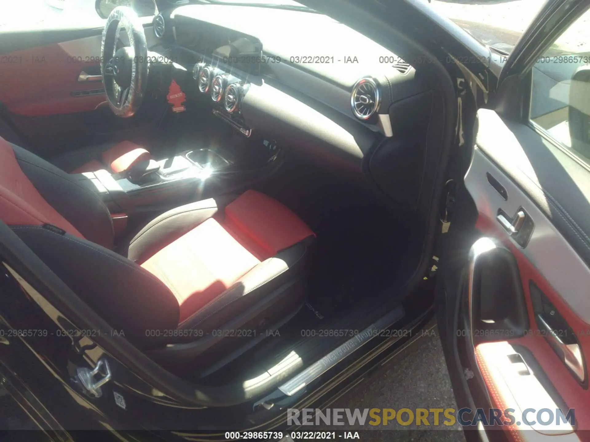 5 fotografías del automóvil dañado W1K3G4FB8LJ236795 MERCEDES-BENZ A-CLASS 2020