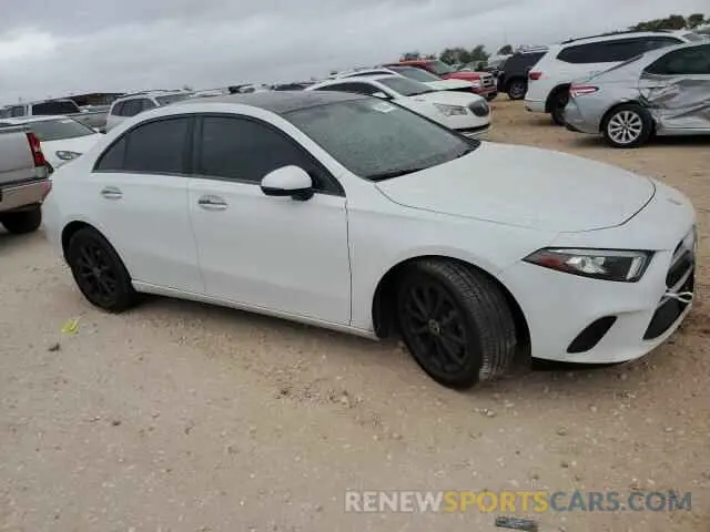 4 fotografías del automóvil dañado WDD3G4EB9LW038490 MERCEDES-BENZ A-CLASS 2020