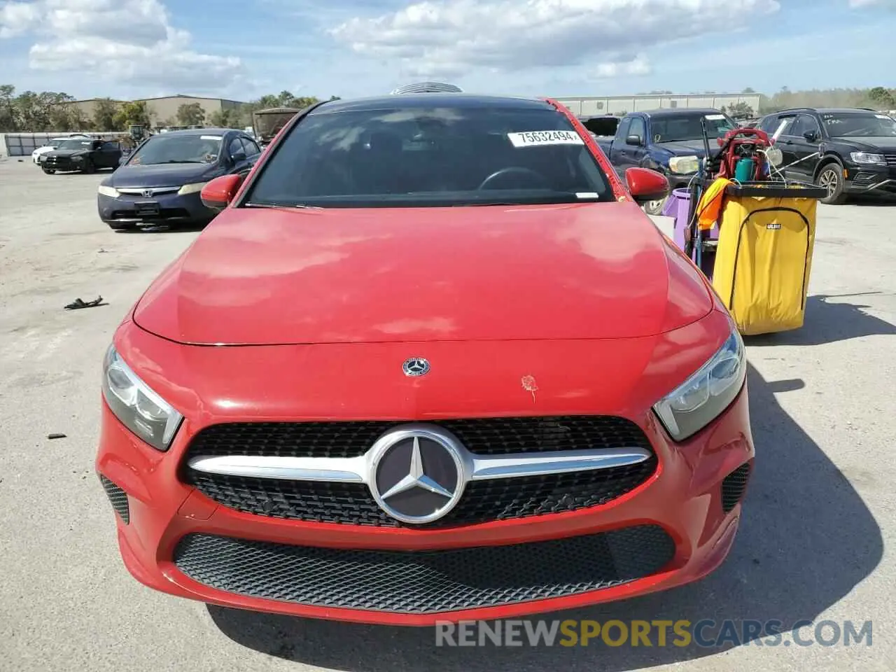 5 fotografías del automóvil dañado WDD3G4EBXLW038675 MERCEDES-BENZ A-CLASS 2020