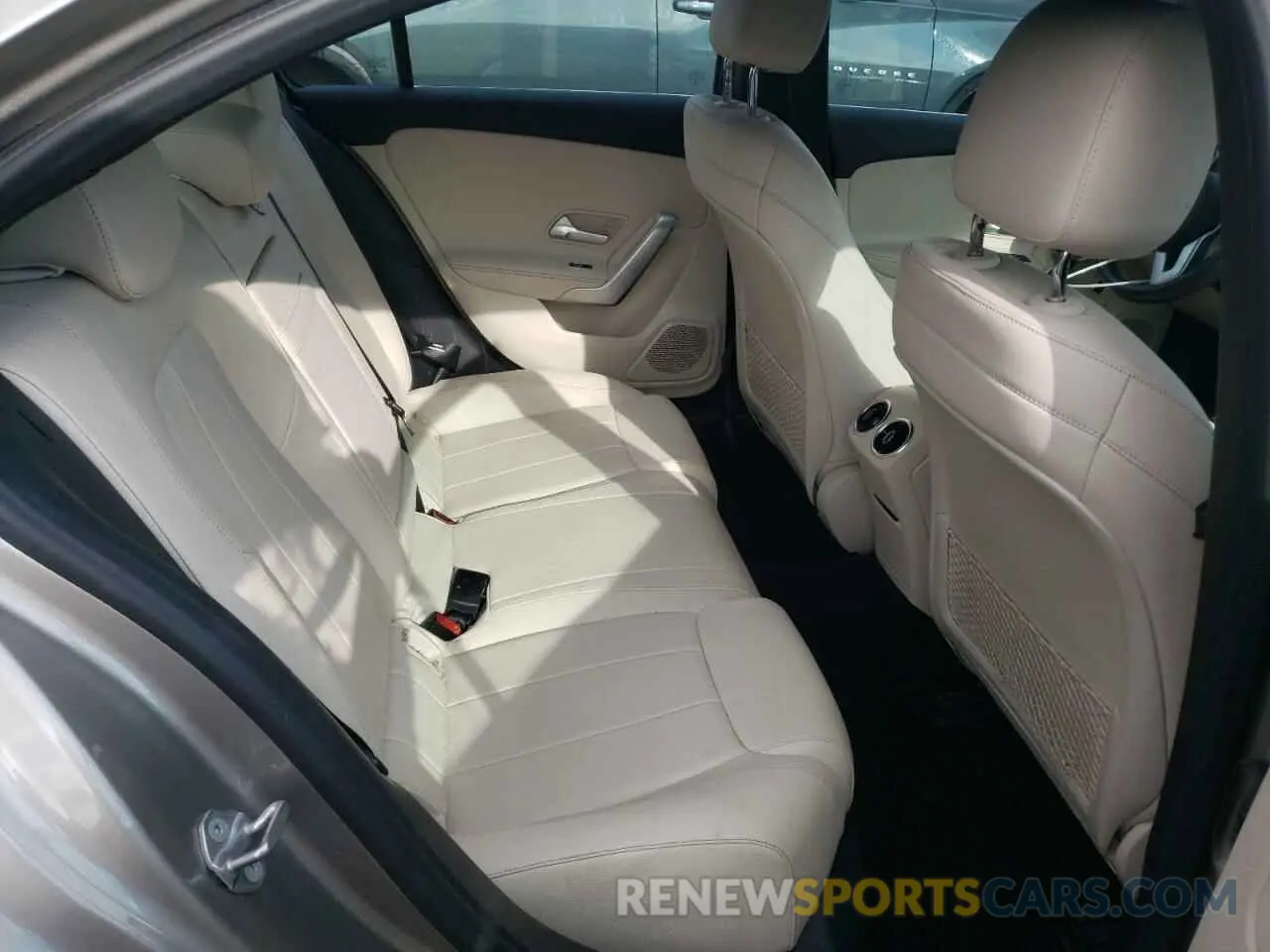 10 fotografías del automóvil dañado WDD3G4FB0LW038893 MERCEDES-BENZ A-CLASS 2020