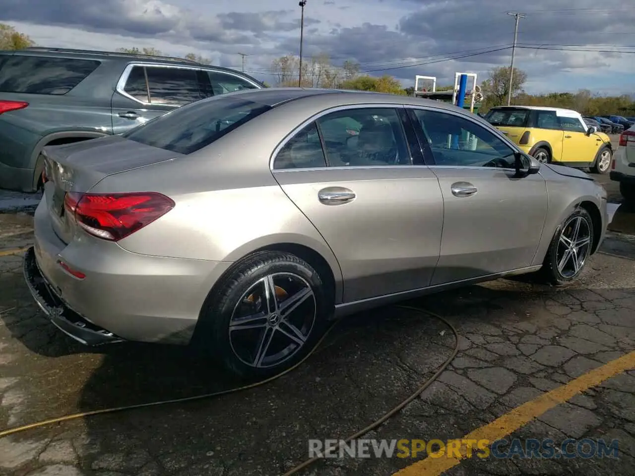 3 fotografías del automóvil dañado WDD3G4FB0LW038893 MERCEDES-BENZ A-CLASS 2020