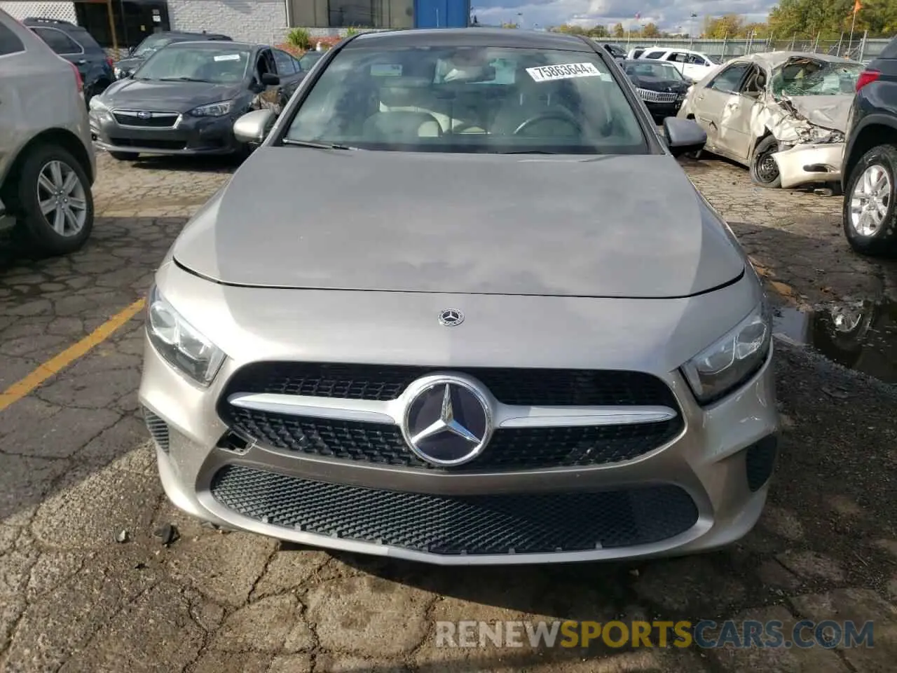 5 fotografías del automóvil dañado WDD3G4FB0LW038893 MERCEDES-BENZ A-CLASS 2020
