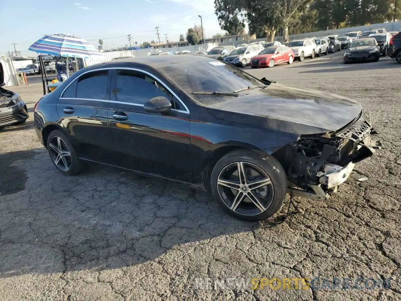 4 fotografías del automóvil dañado W1K3G4EB0MJ297691 MERCEDES-BENZ A-CLASS 2021
