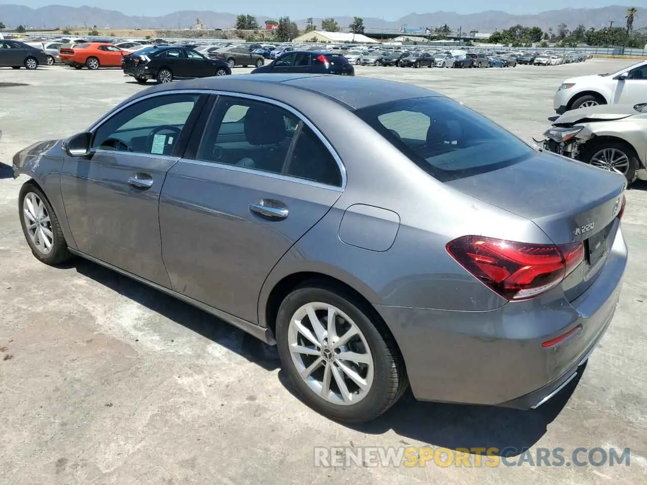 2 fotografías del automóvil dañado W1K3G4EB2MJ274591 MERCEDES-BENZ A-CLASS 2021