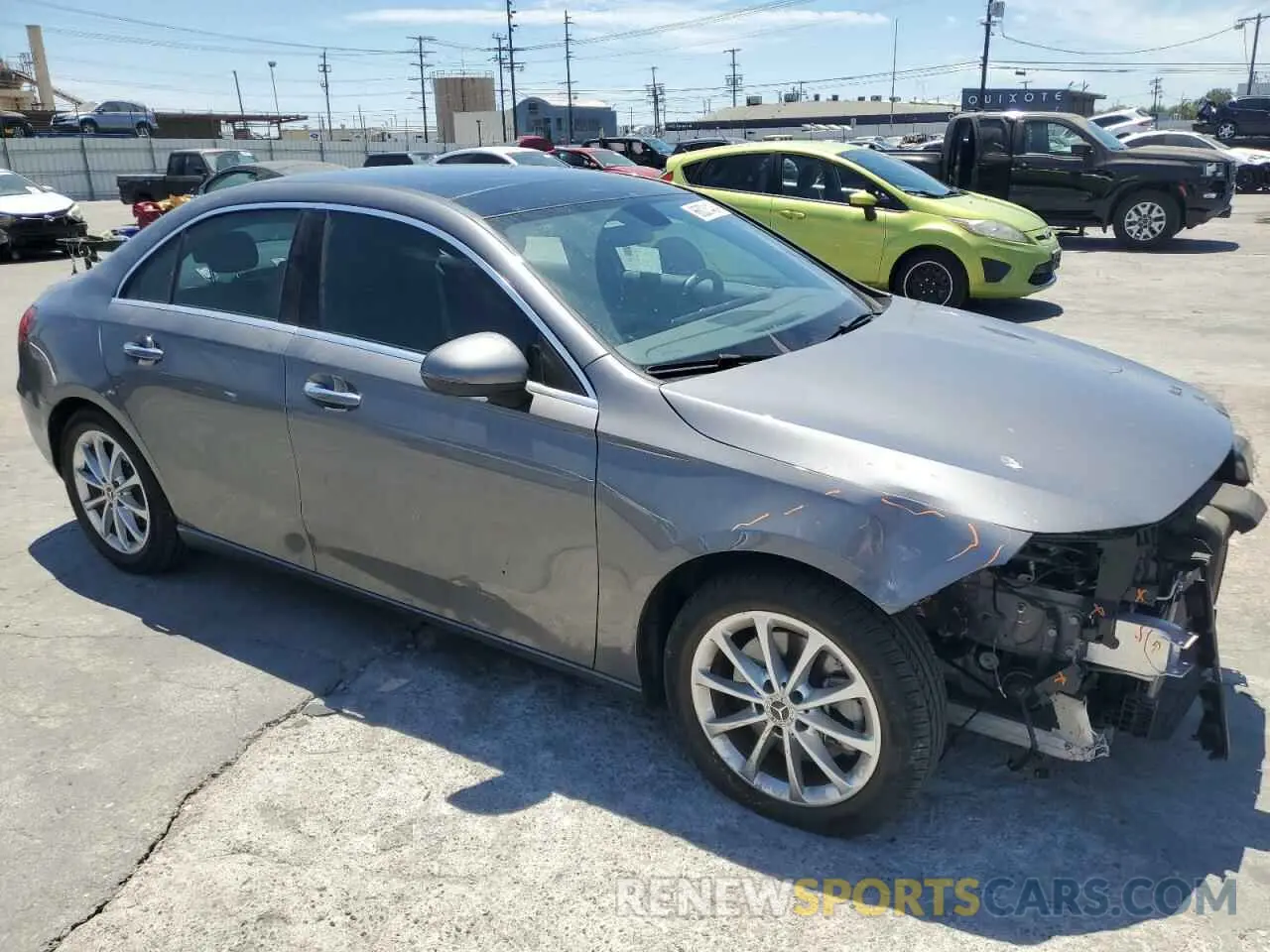 4 fotografías del automóvil dañado W1K3G4EB2MJ274591 MERCEDES-BENZ A-CLASS 2021