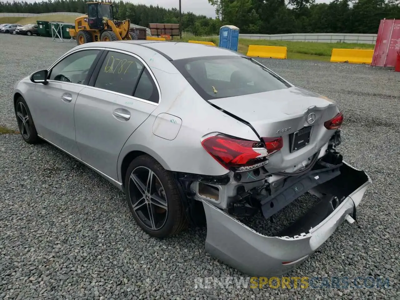 3 fotografías del automóvil dañado W1K3G4EB3MJ297975 MERCEDES-BENZ A-CLASS 2021