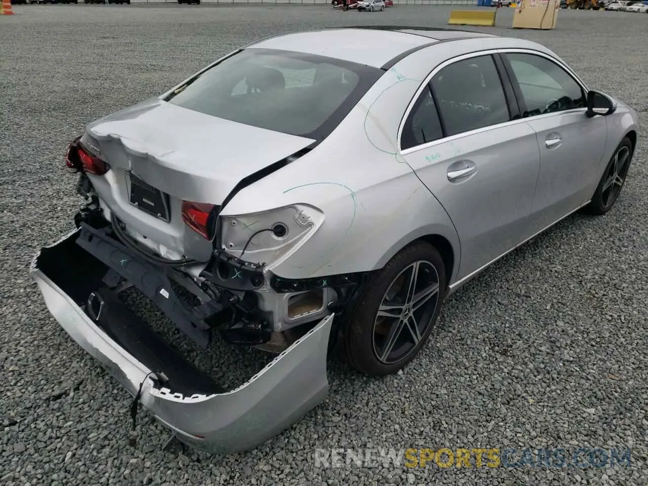 4 fotografías del automóvil dañado W1K3G4EB3MJ297975 MERCEDES-BENZ A-CLASS 2021