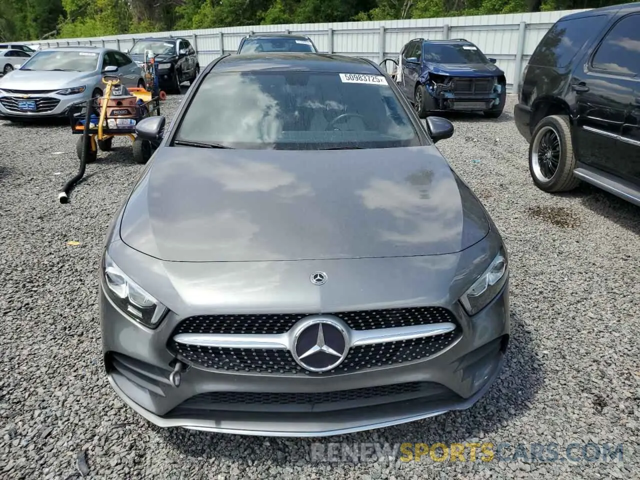 5 fotografías del automóvil dañado W1K3G4EB8MJ268505 MERCEDES-BENZ A-CLASS 2021