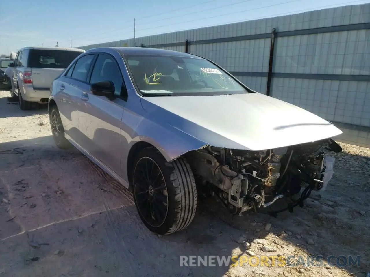 1 fotografías del automóvil dañado W1K3G4EB8MJ284610 MERCEDES-BENZ A-CLASS 2021