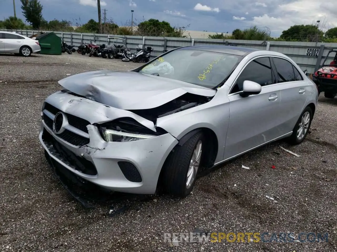 2 fotografías del automóvil dañado W1K3G4EB9MJ276984 MERCEDES-BENZ A-CLASS 2021