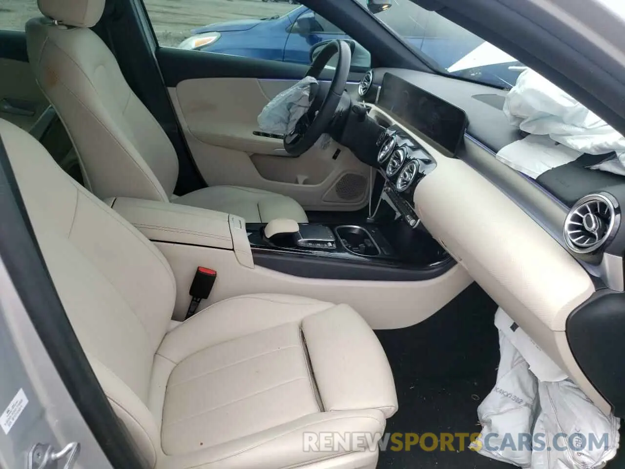 5 fotografías del automóvil dañado W1K3G4EB9MJ276984 MERCEDES-BENZ A-CLASS 2021