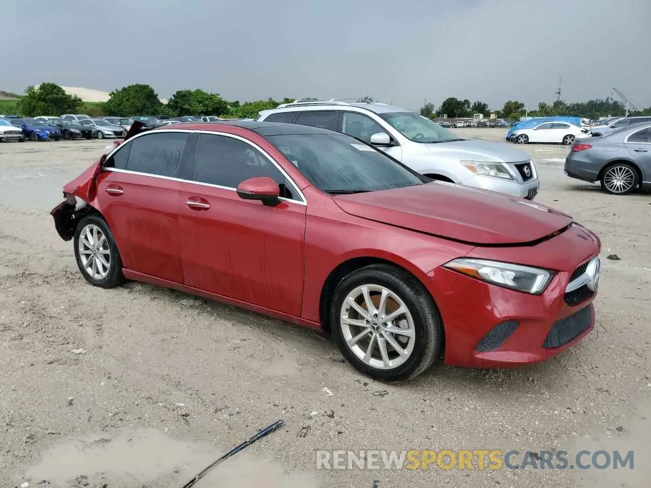4 fotografías del automóvil dañado W1K3G4EBXMJ261555 MERCEDES-BENZ A-CLASS 2021
