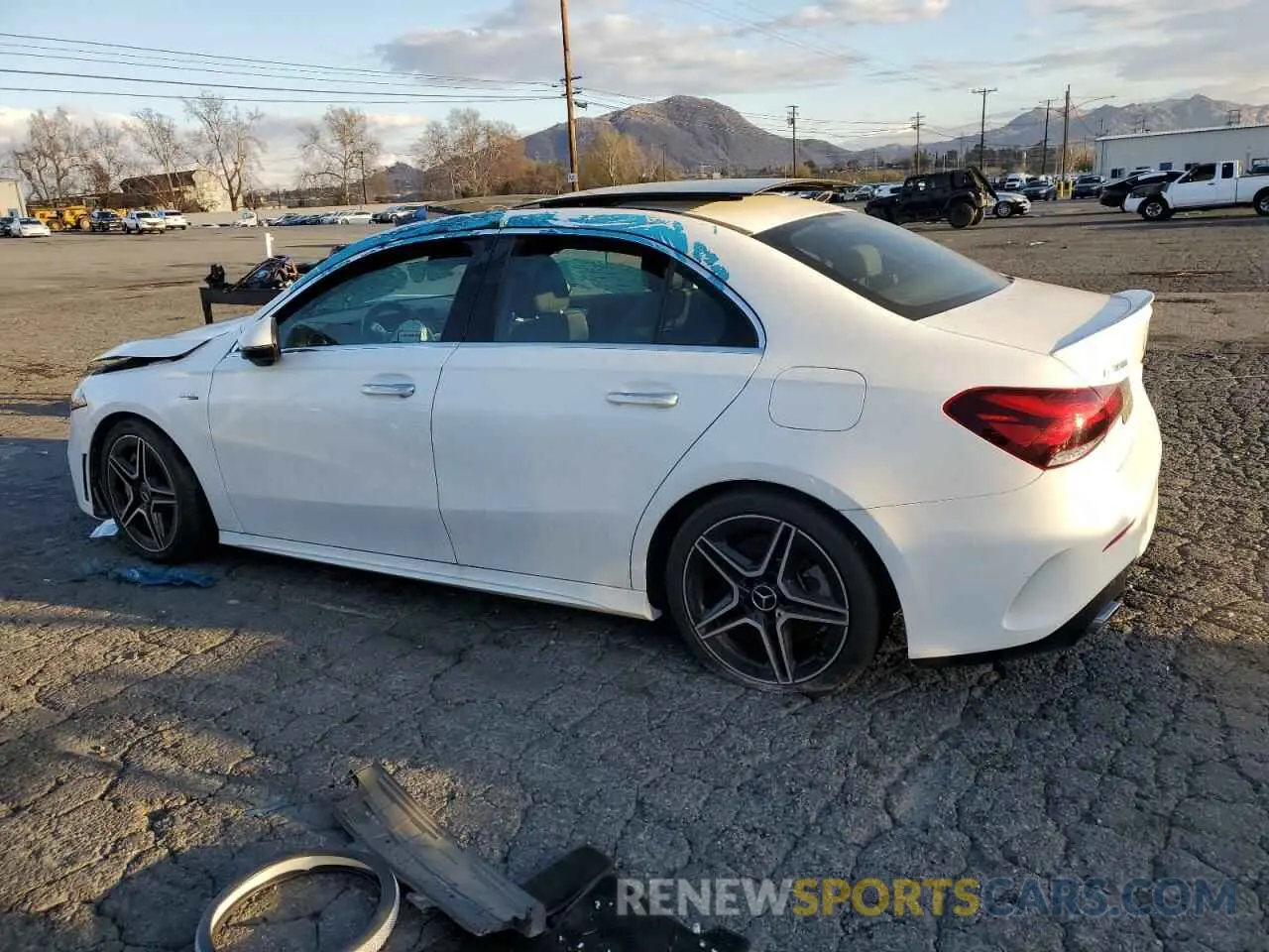 2 fotografías del automóvil dañado W1K3G5BB2MJ313383 MERCEDES-BENZ A-CLASS 2021