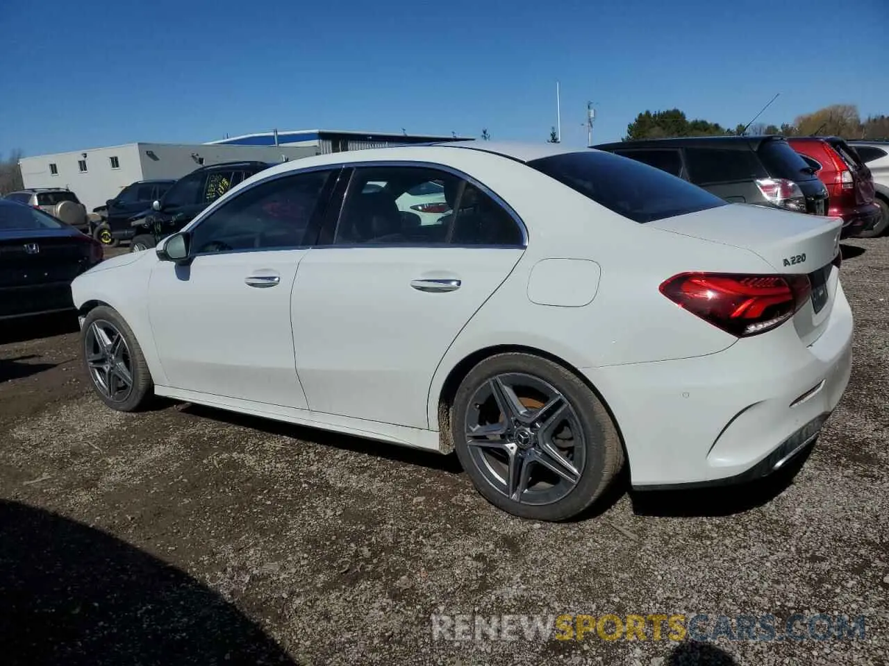 2 fotografías del automóvil dañado W1K3G4FB4NJ347833 MERCEDES-BENZ A-CLASS 2022