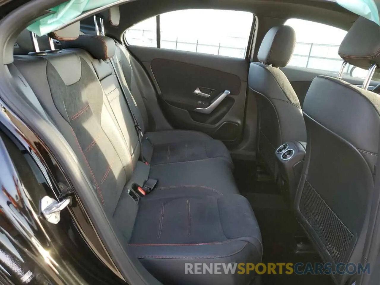 6 fotografías del automóvil dañado W1K3G4FB4NJ349016 MERCEDES-BENZ A-CLASS 2022