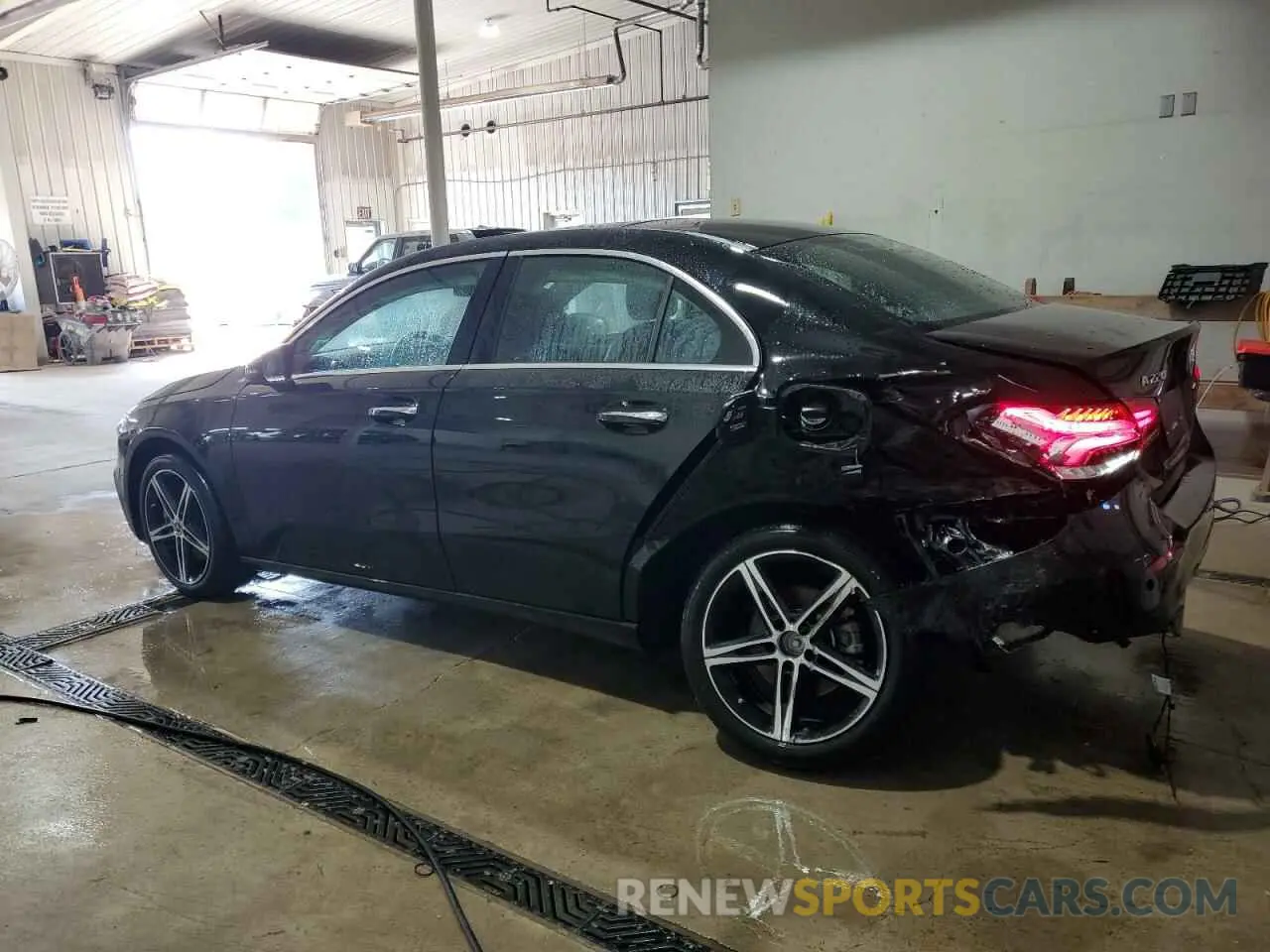 2 fotografías del automóvil dañado W1K3G4FBXNJ367908 MERCEDES-BENZ A-CLASS 2022