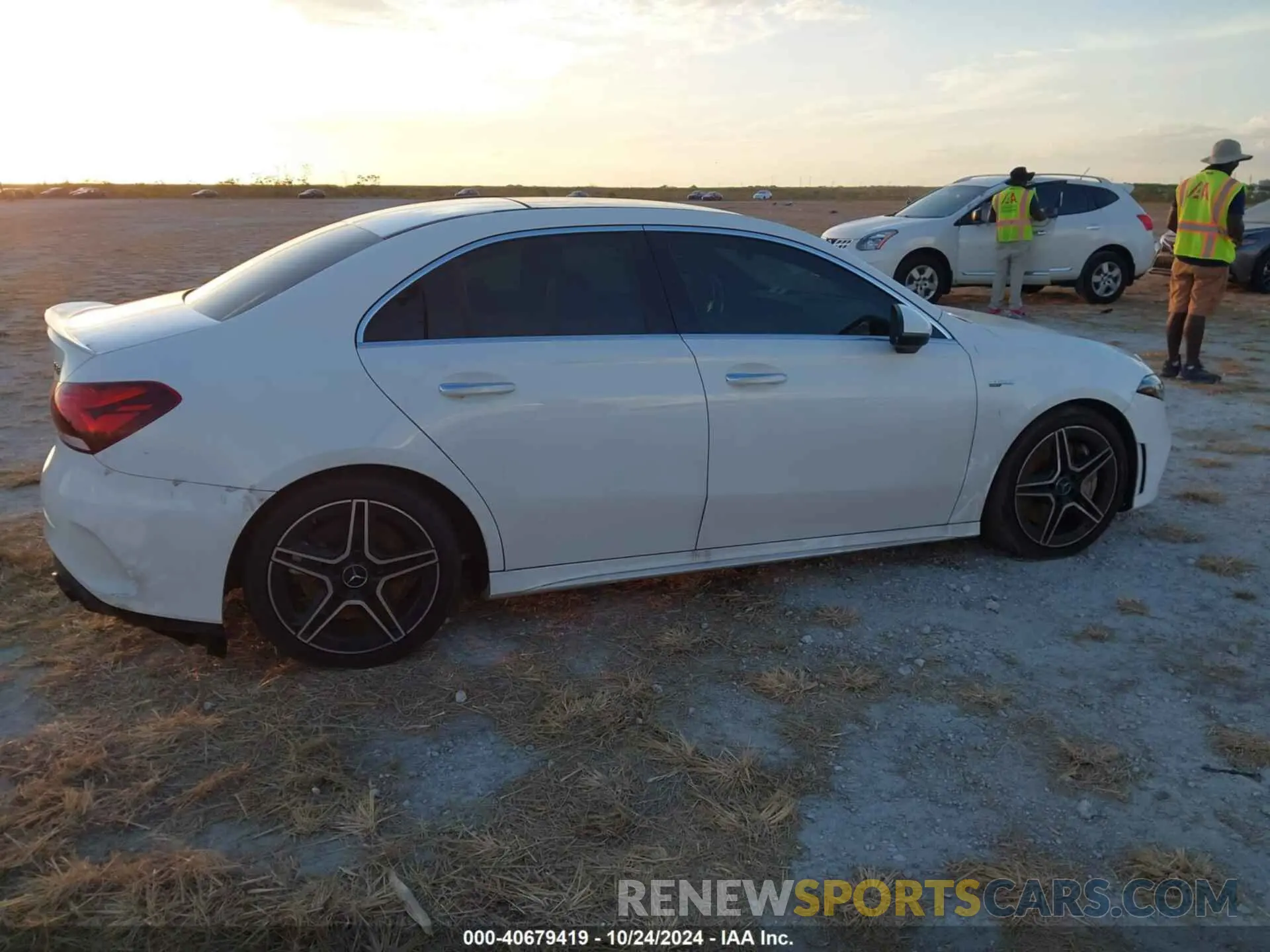 12 fotografías del automóvil dañado W1K3G5BB1LJ227531 MERCEDES-BENZ AMG A 35 2020