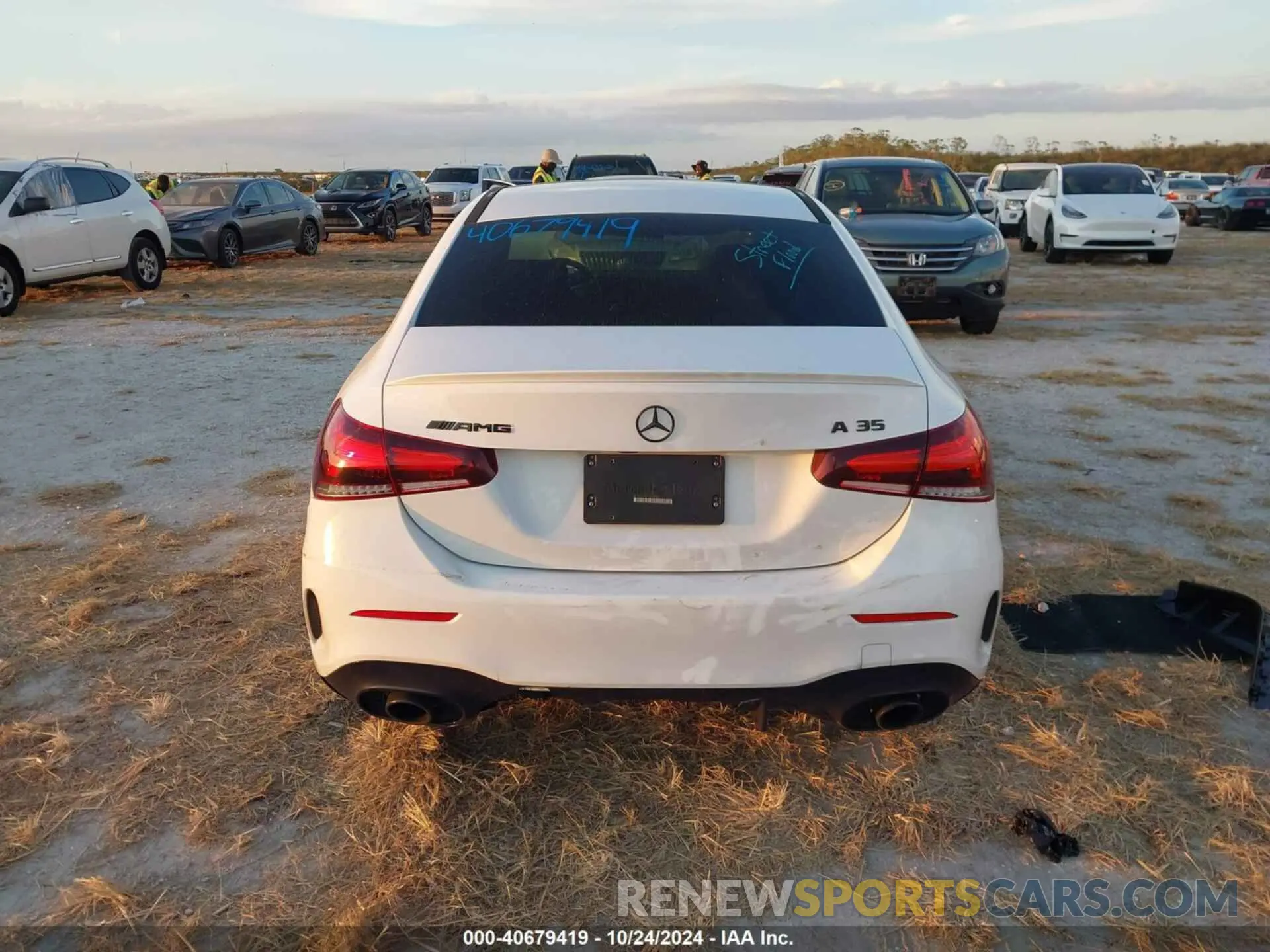 15 fotografías del automóvil dañado W1K3G5BB1LJ227531 MERCEDES-BENZ AMG A 35 2020
