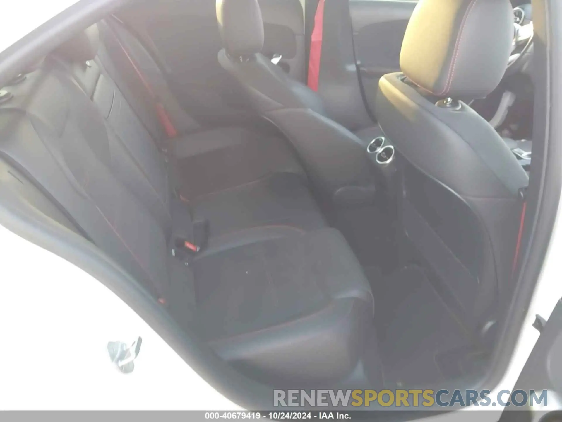 8 fotografías del automóvil dañado W1K3G5BB1LJ227531 MERCEDES-BENZ AMG A 35 2020