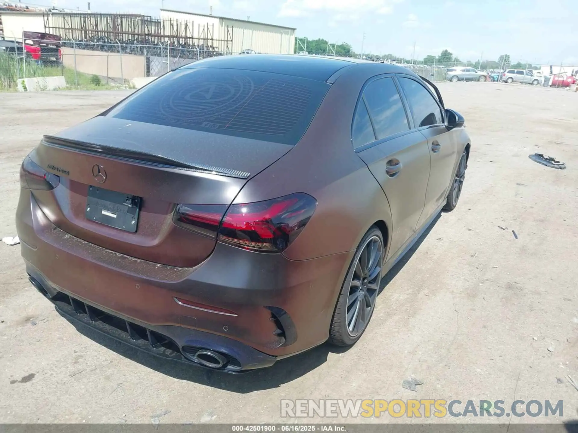 4 fotografías del automóvil dañado W1K3G5BBXLJ226734 MERCEDES-BENZ AMG A 35 2020