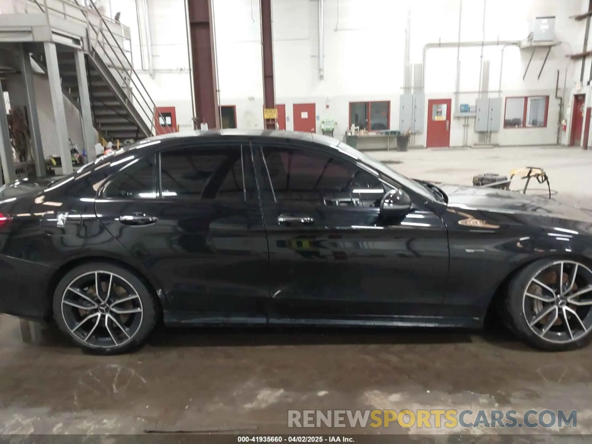 14 fotografías del automóvil dañado 55SWF6EB0KU285355 MERCEDES-BENZ AMG C 43 2019
