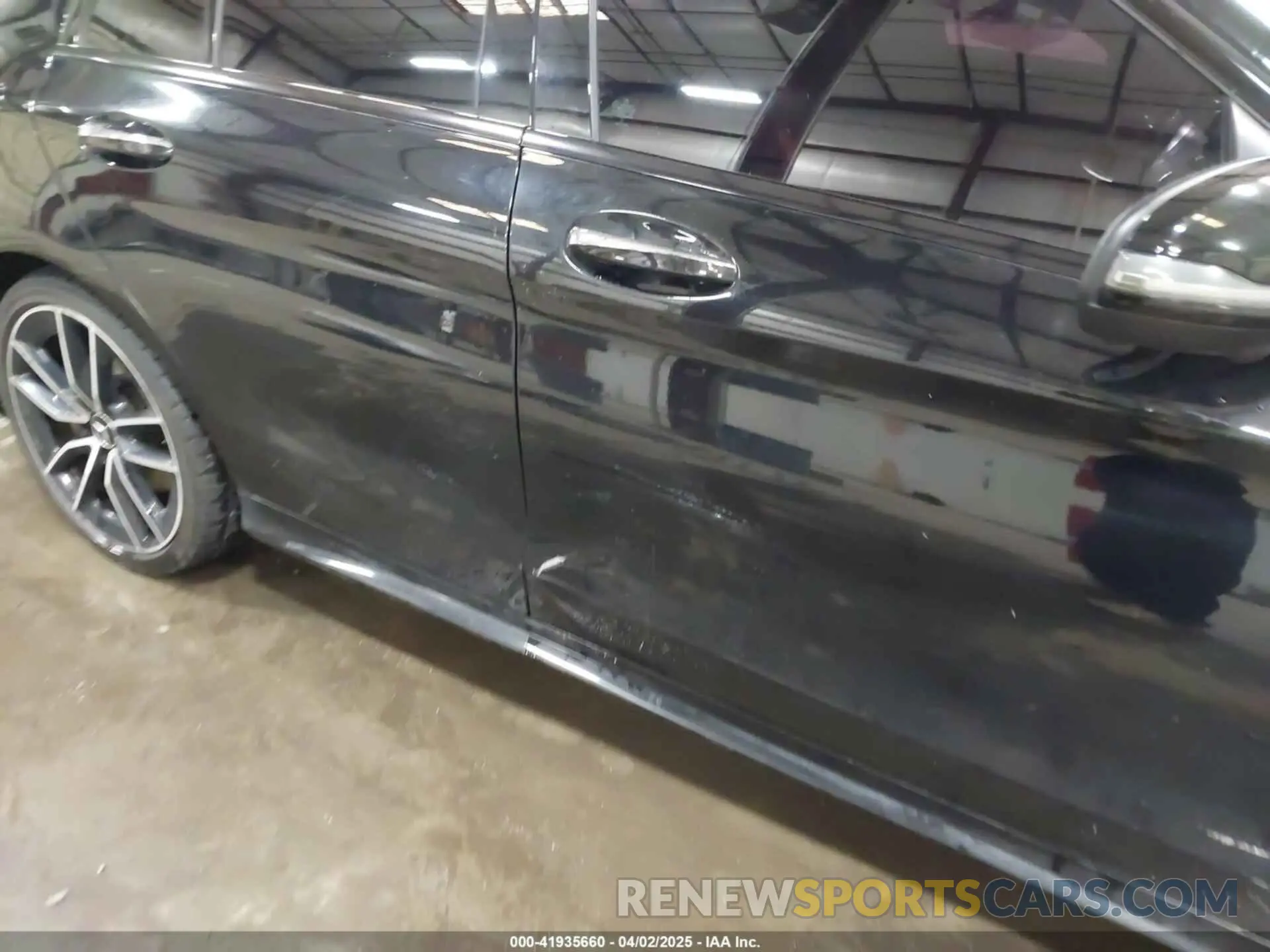 19 fotografías del automóvil dañado 55SWF6EB0KU285355 MERCEDES-BENZ AMG C 43 2019