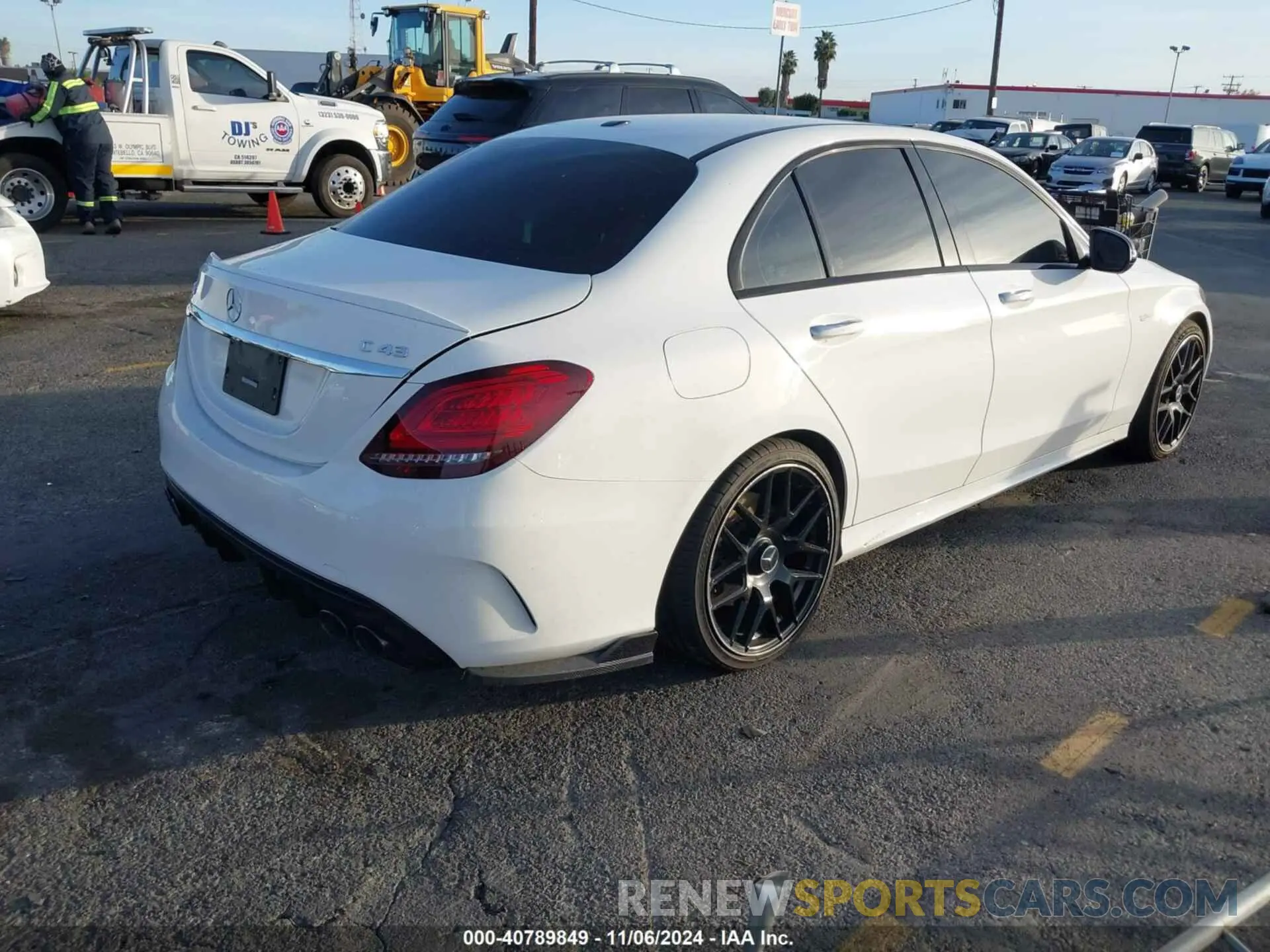 4 fotografías del automóvil dañado 55SWF6EB2KU294123 MERCEDES-BENZ AMG C 43 2019