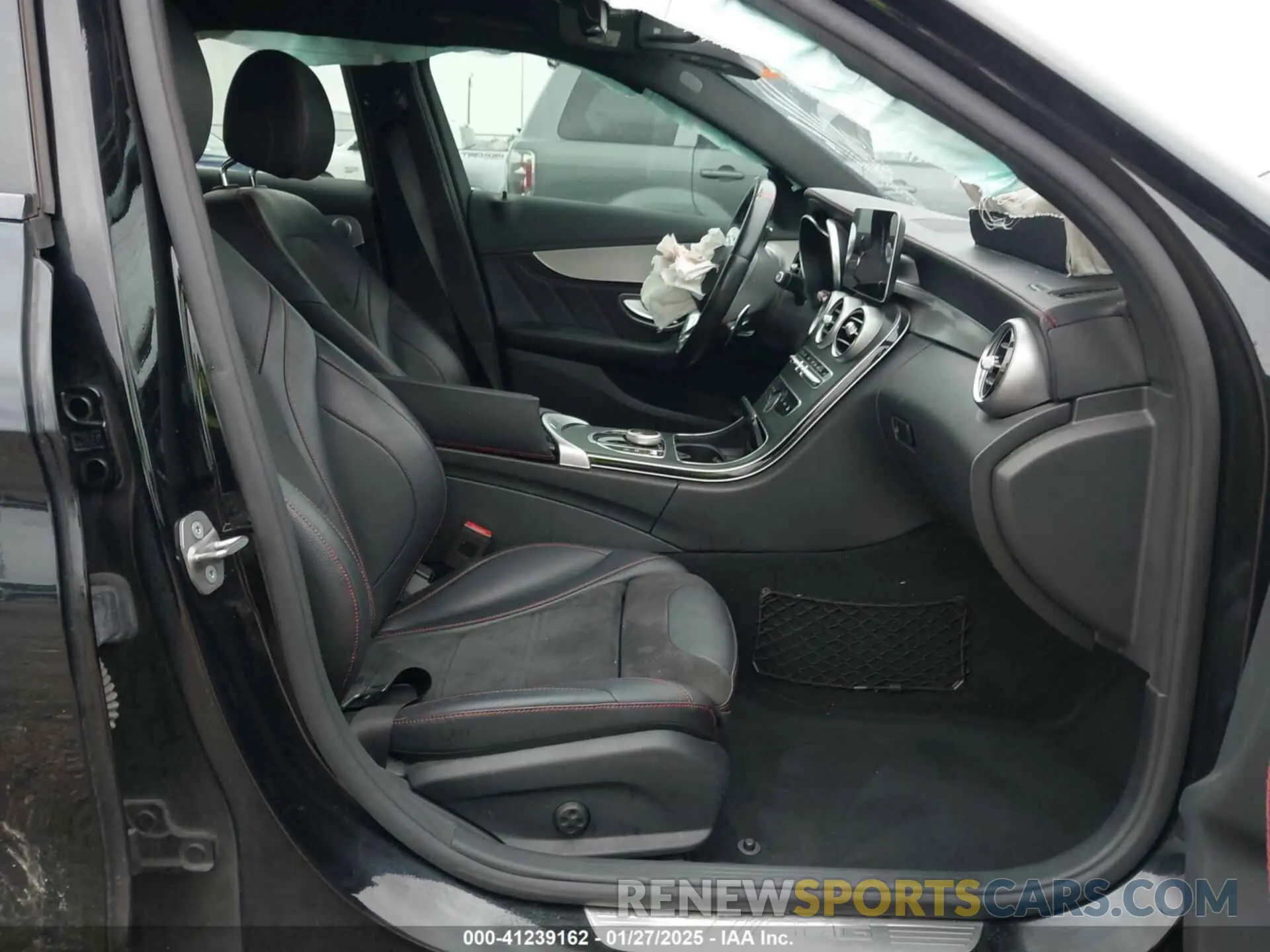 5 fotografías del automóvil dañado 55SWF6EB5KU287991 MERCEDES-BENZ AMG C 43 2019