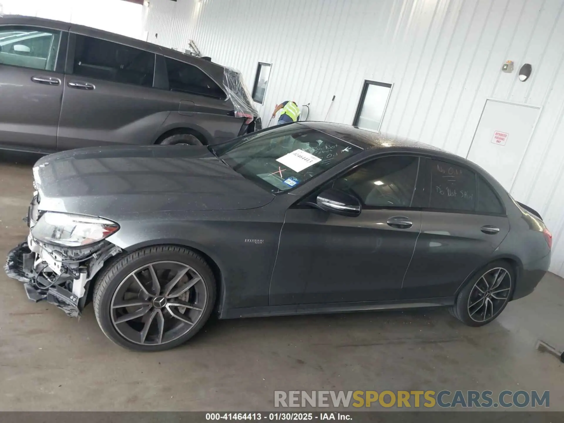 14 fotografías del automóvil dañado 55SWF6EB5KU306751 MERCEDES-BENZ AMG C 43 2019