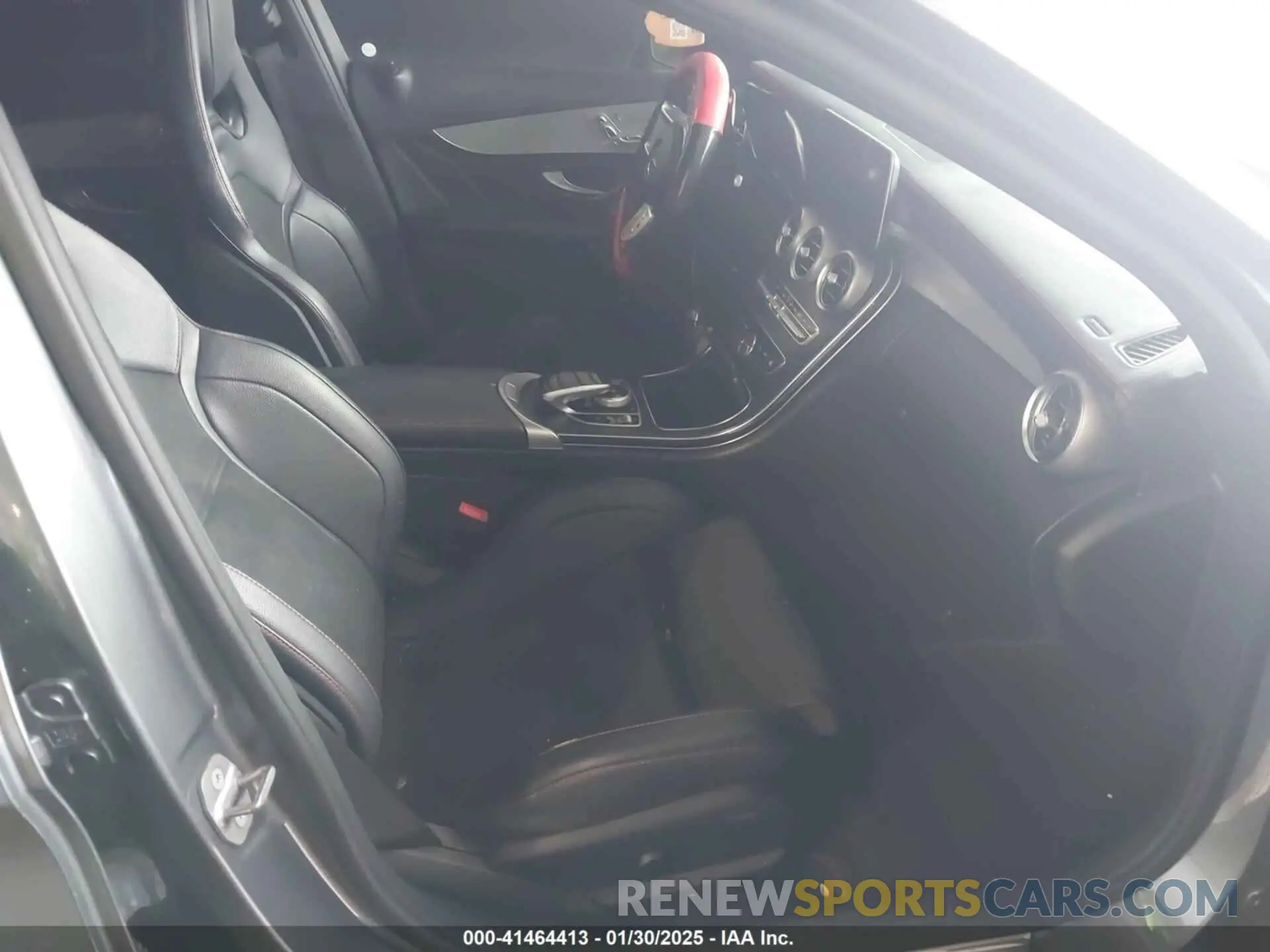 5 fotografías del automóvil dañado 55SWF6EB5KU306751 MERCEDES-BENZ AMG C 43 2019