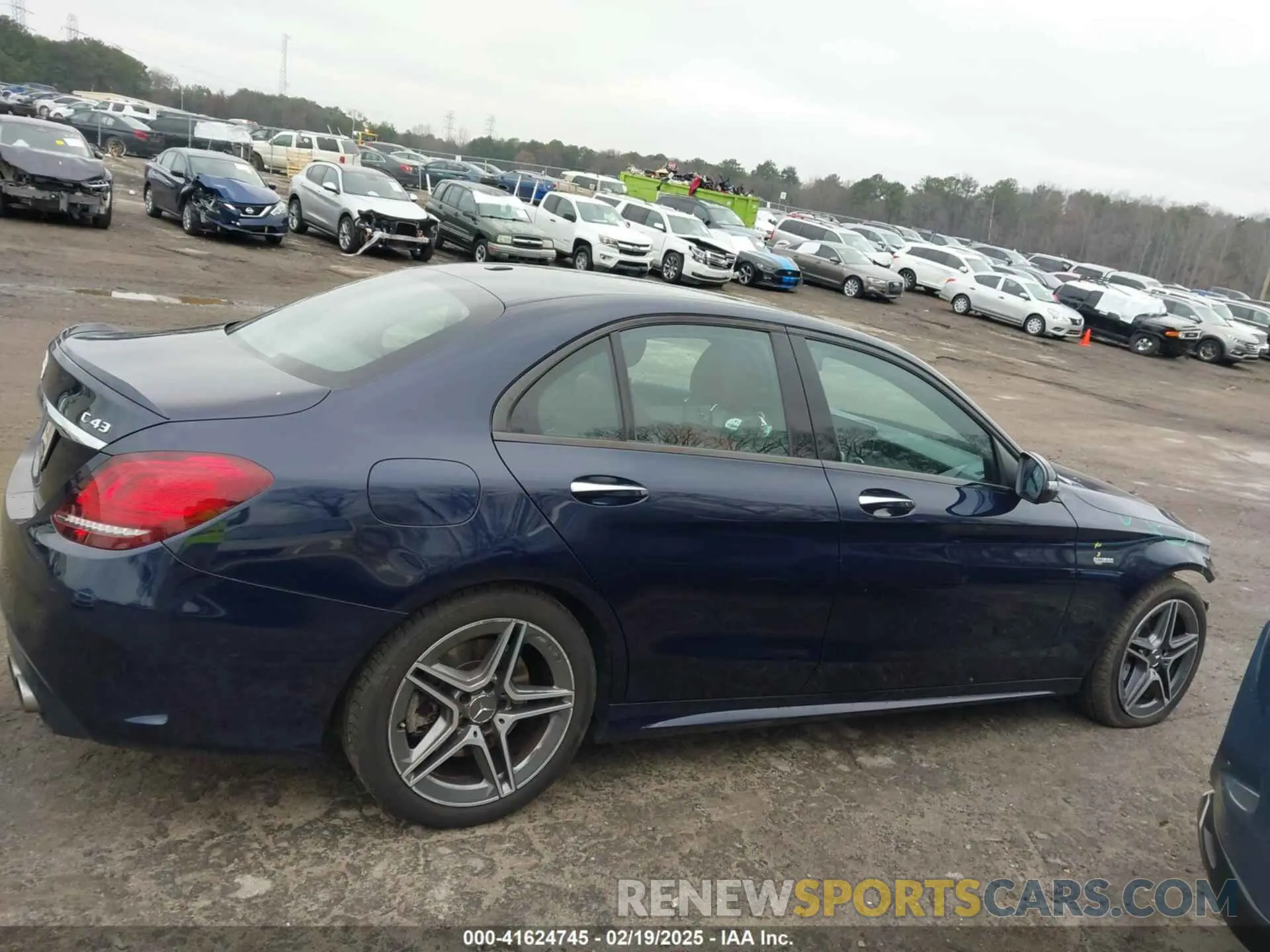 13 fotografías del automóvil dañado 55SWF6EB6KU292794 MERCEDES-BENZ AMG C 43 2019