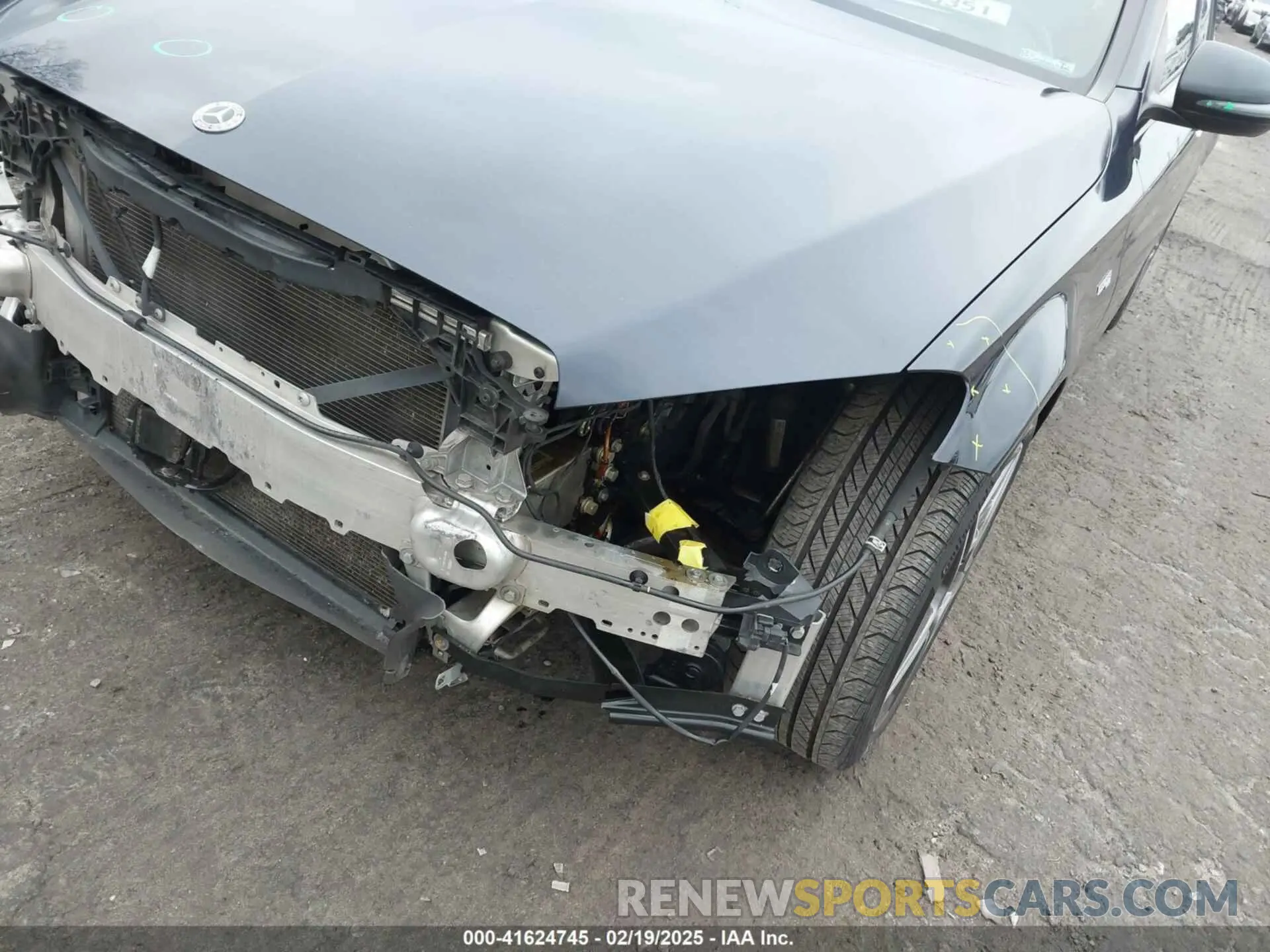 18 fotografías del automóvil dañado 55SWF6EB6KU292794 MERCEDES-BENZ AMG C 43 2019