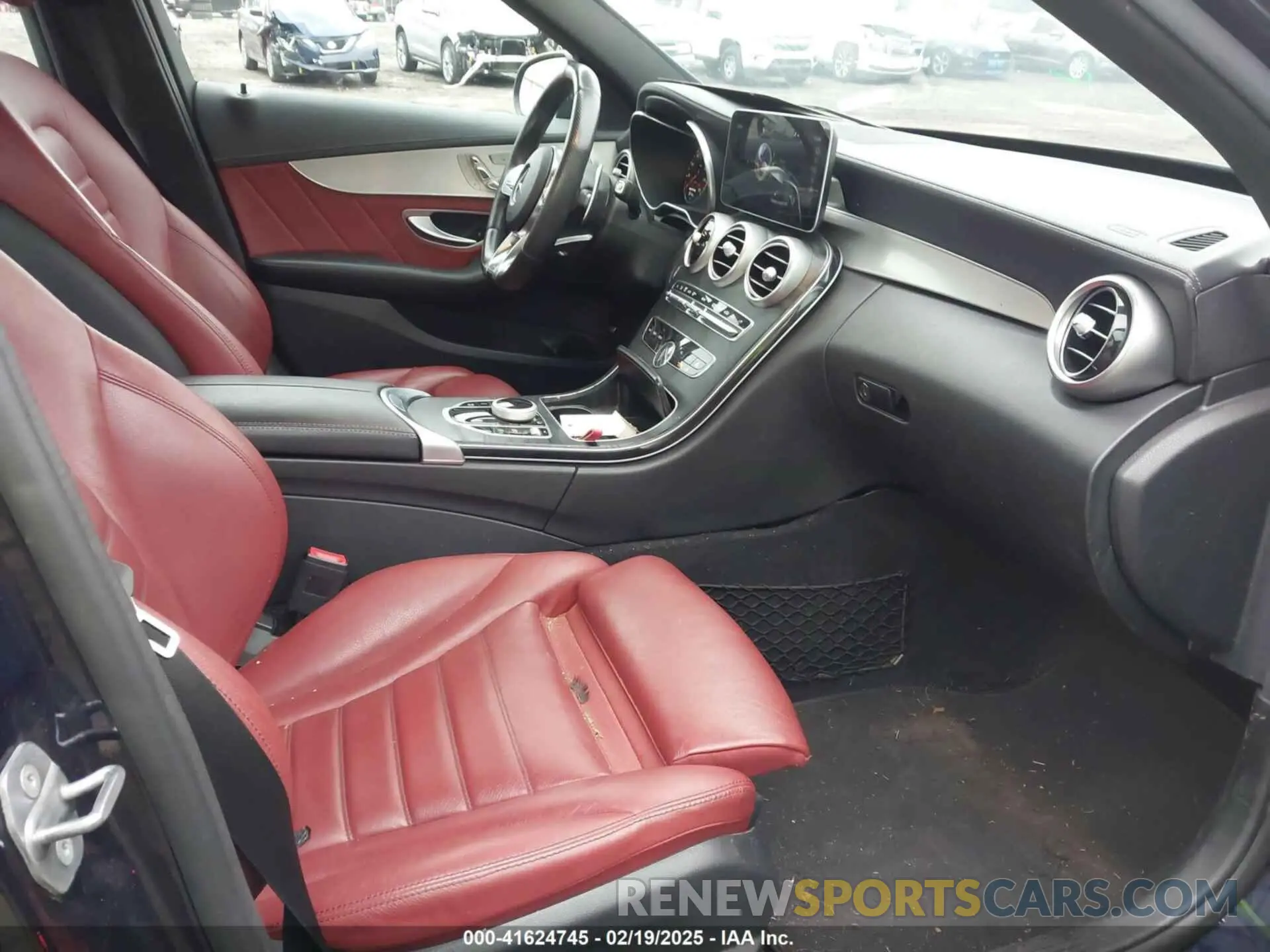 5 fotografías del automóvil dañado 55SWF6EB6KU292794 MERCEDES-BENZ AMG C 43 2019