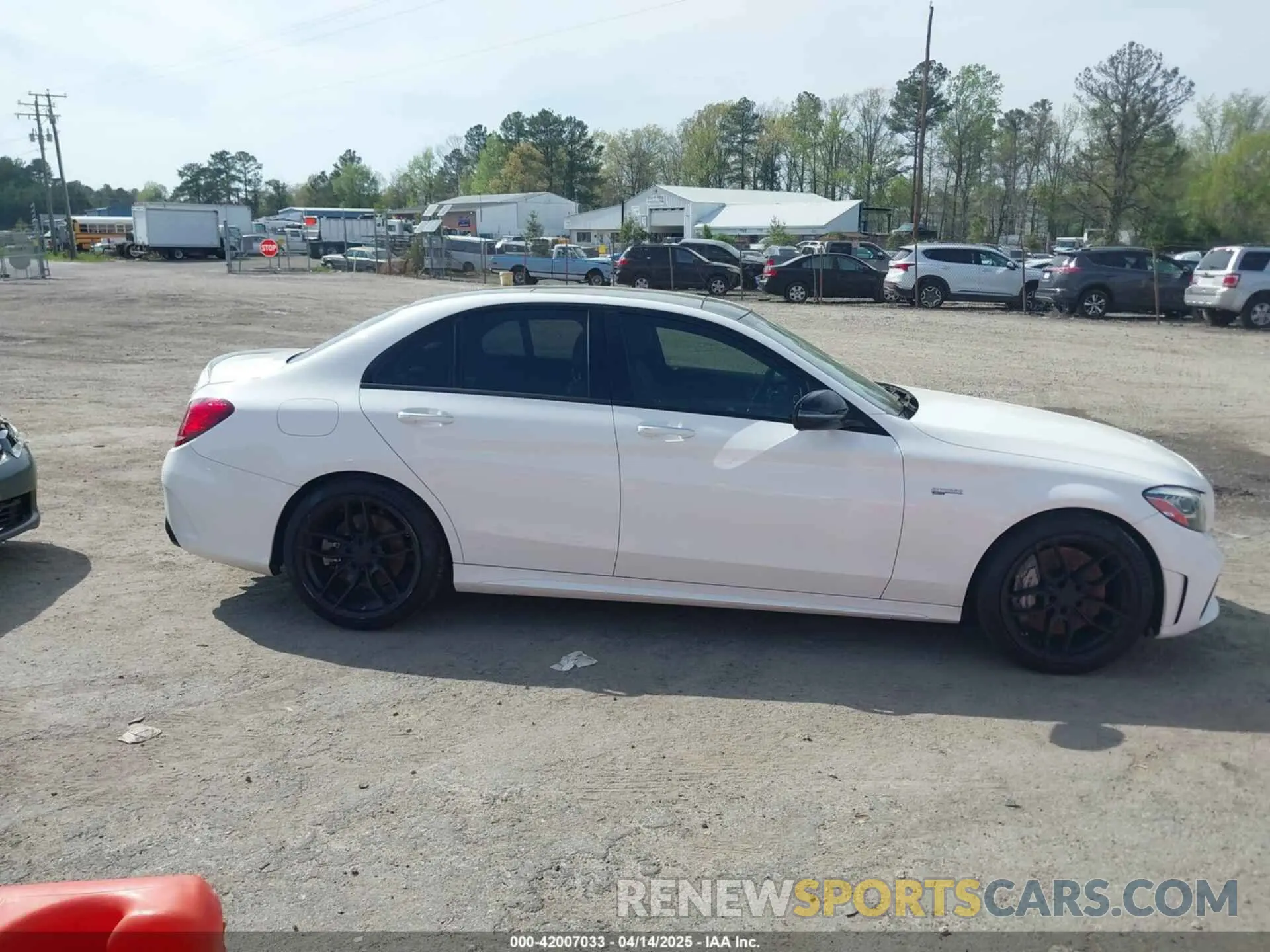 13 fotografías del automóvil dañado 55SWF6EB6KU304488 MERCEDES-BENZ AMG C 43 2019