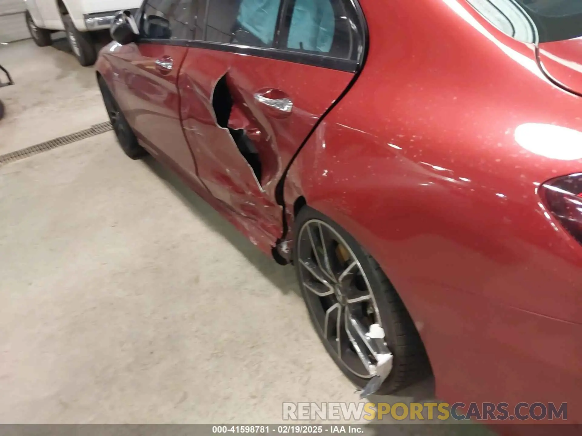 19 fotografías del automóvil dañado 55SWF6EB7KU295610 MERCEDES-BENZ AMG C 43 2019
