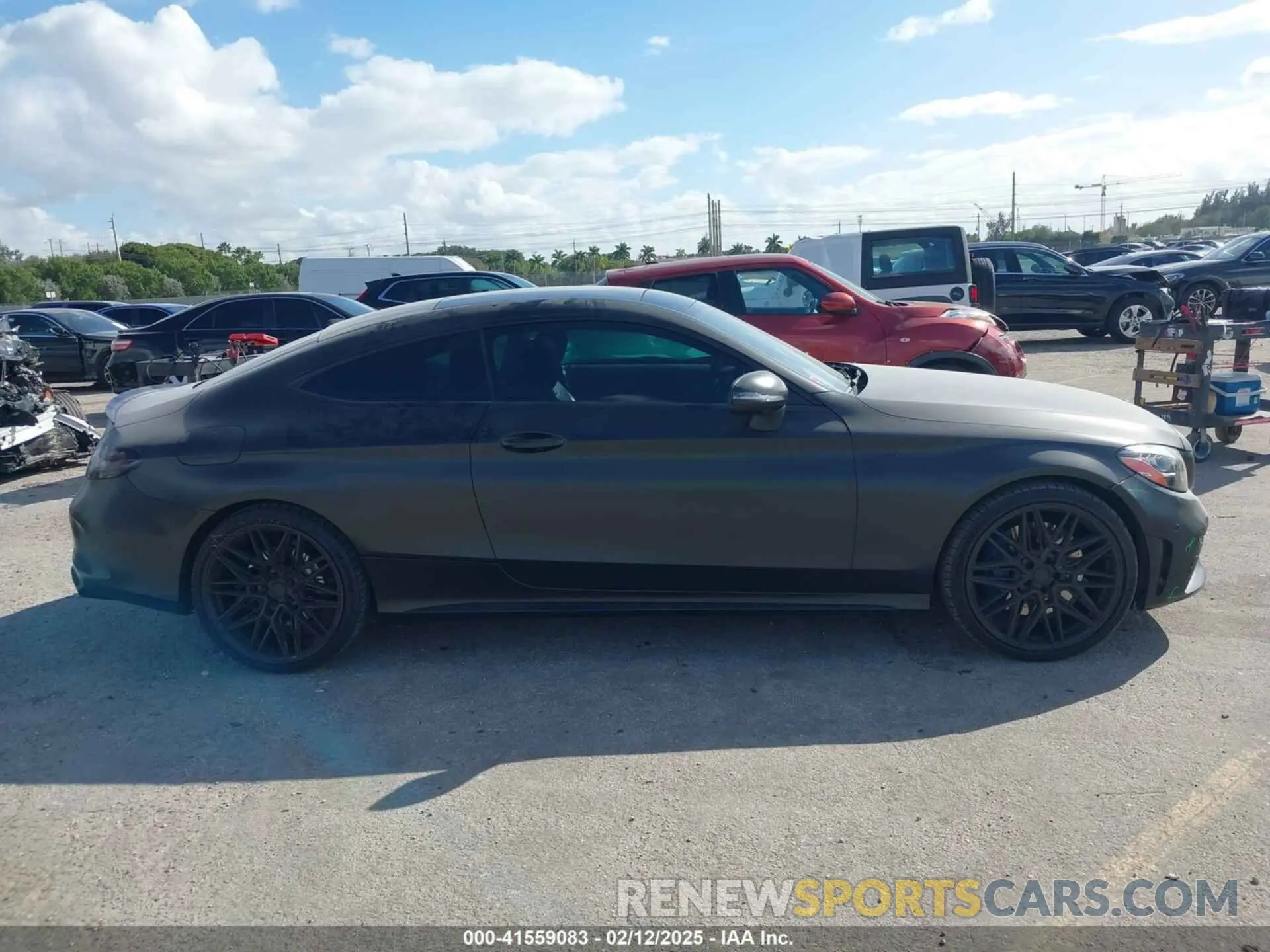 13 fotografías del automóvil dañado WDDWJ6EB2LF972503 MERCEDES-BENZ AMG C 43 2020