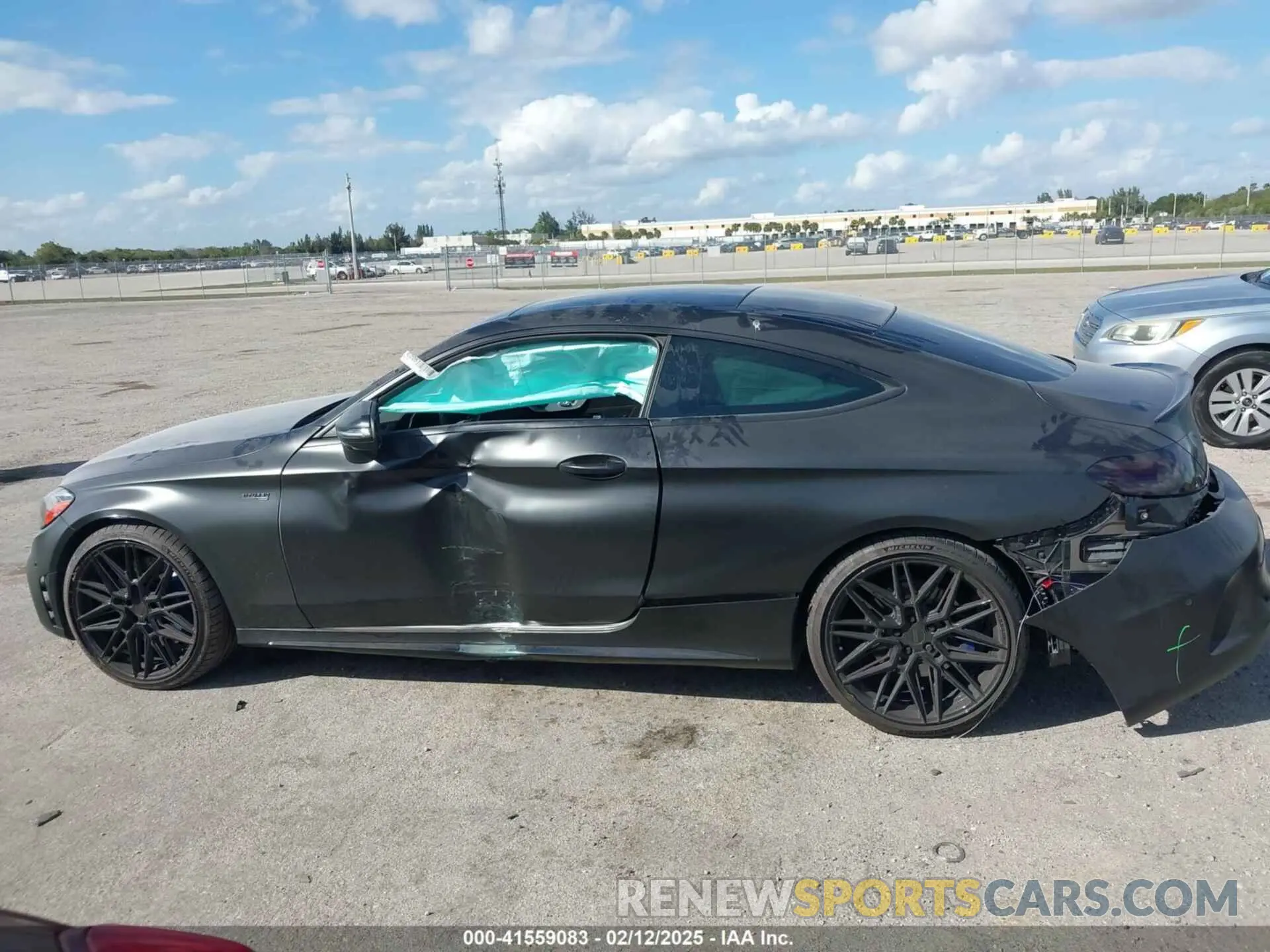 14 fotografías del automóvil dañado WDDWJ6EB2LF972503 MERCEDES-BENZ AMG C 43 2020