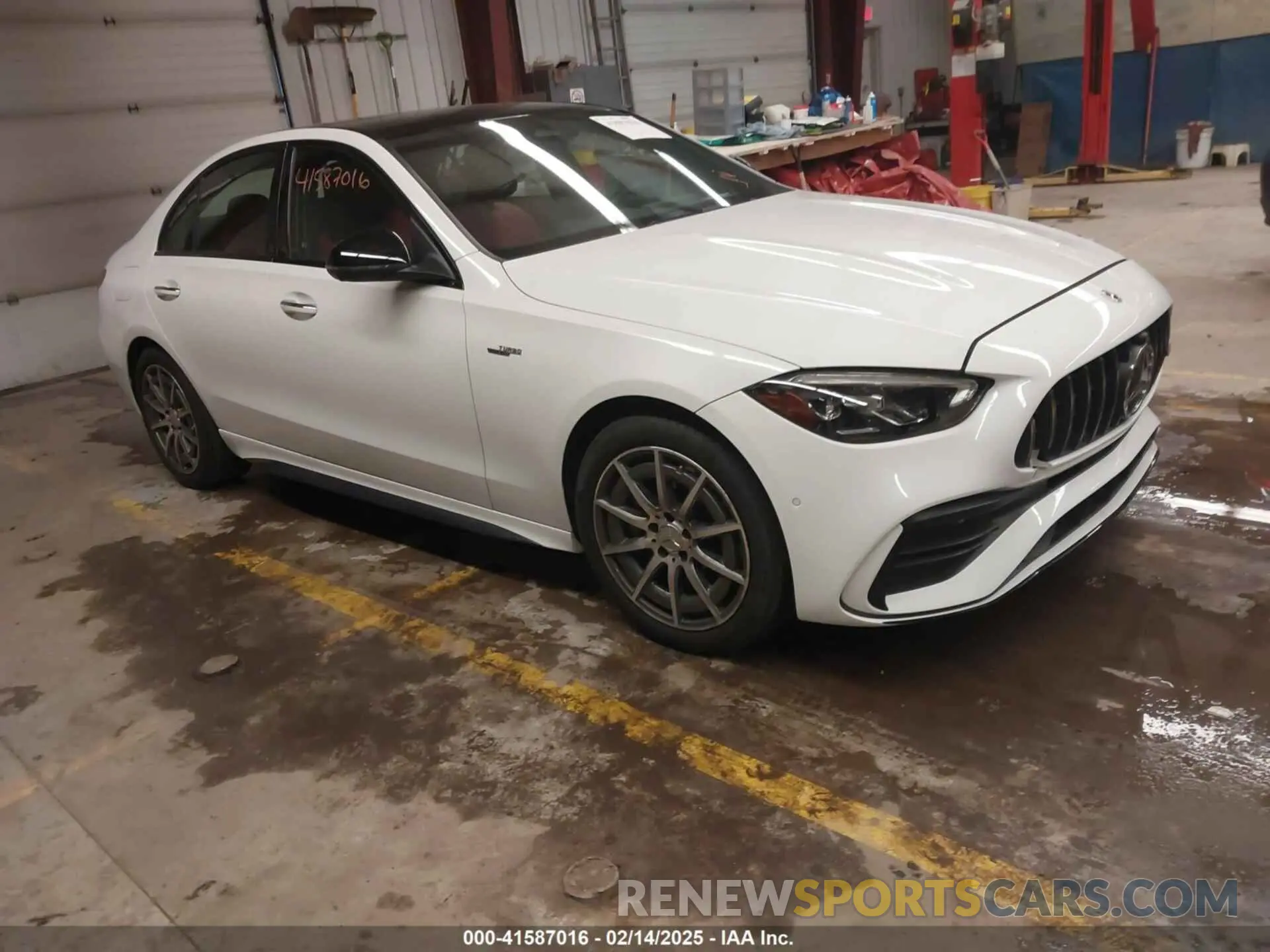 1 fotografías del automóvil dañado W1KAF8HB9PR089554 MERCEDES-BENZ AMG C 43 2023