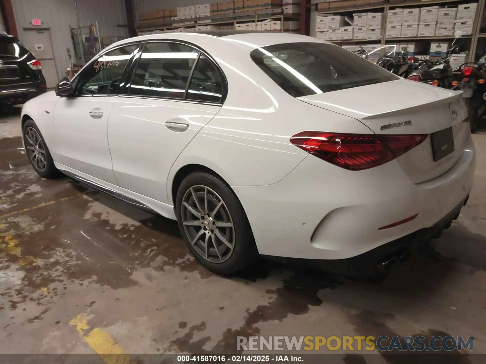 3 fotografías del automóvil dañado W1KAF8HB9PR089554 MERCEDES-BENZ AMG C 43 2023