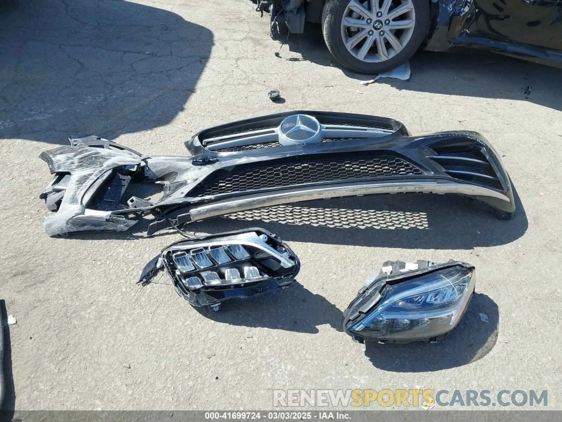 12 fotografías del automóvil dañado W1KWK6EB5PG131126 MERCEDES-BENZ AMG C 43 2023