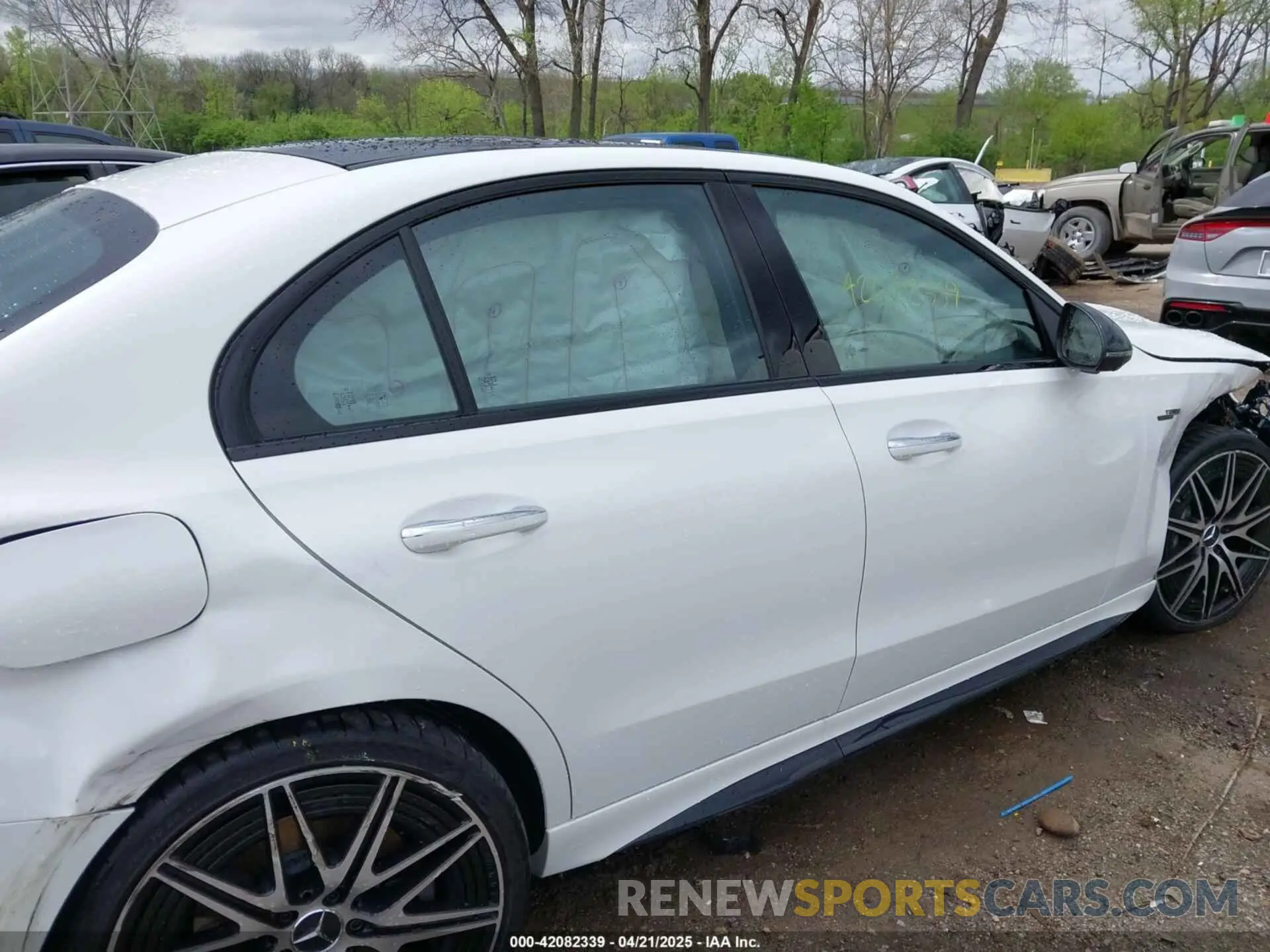 13 fotografías del automóvil dañado W1KAF8HB0RR212189 MERCEDES-BENZ AMG C 43 2024